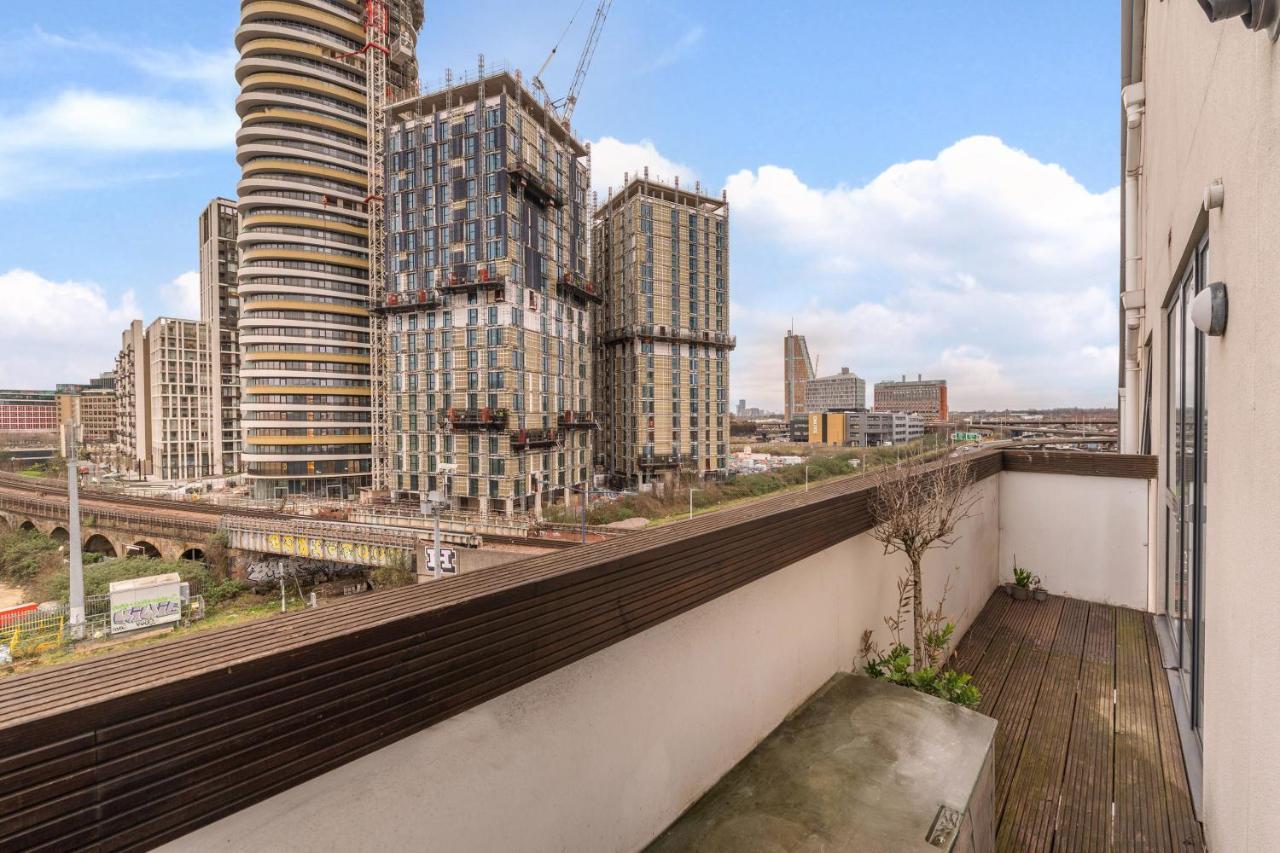 Kensington Luxury Retreat: Spacious 2-Bedroom with Prime Location London Exterior photo